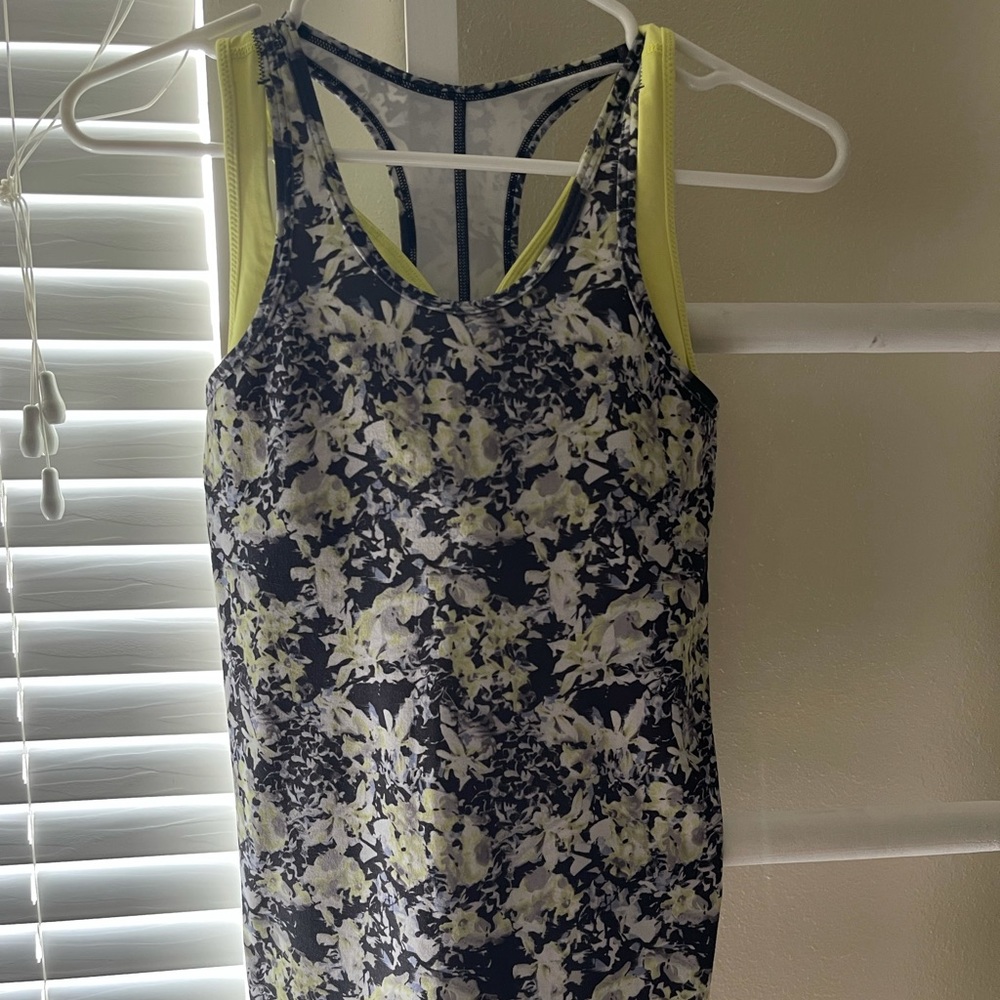 Lululemon Tank w/ Built in Bra